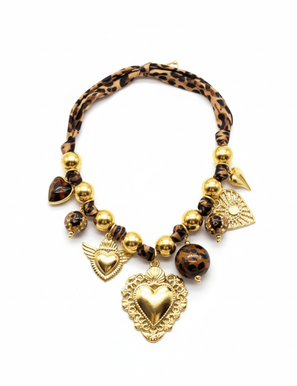 COMPRAR COLLAR DE ACERO INOXIDABLE CON CUERDA DE LEOPARDO CHARMS DE CORAZONES Y PIEDRAS MARRONES